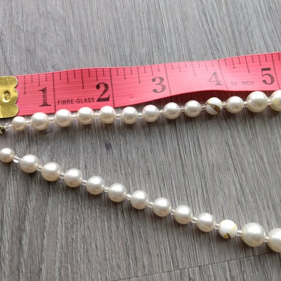 Vintage Faux Pearl Yellow Beaded Necklace Double Strands Rockabilly Retro Glam - Picture 9 of 11